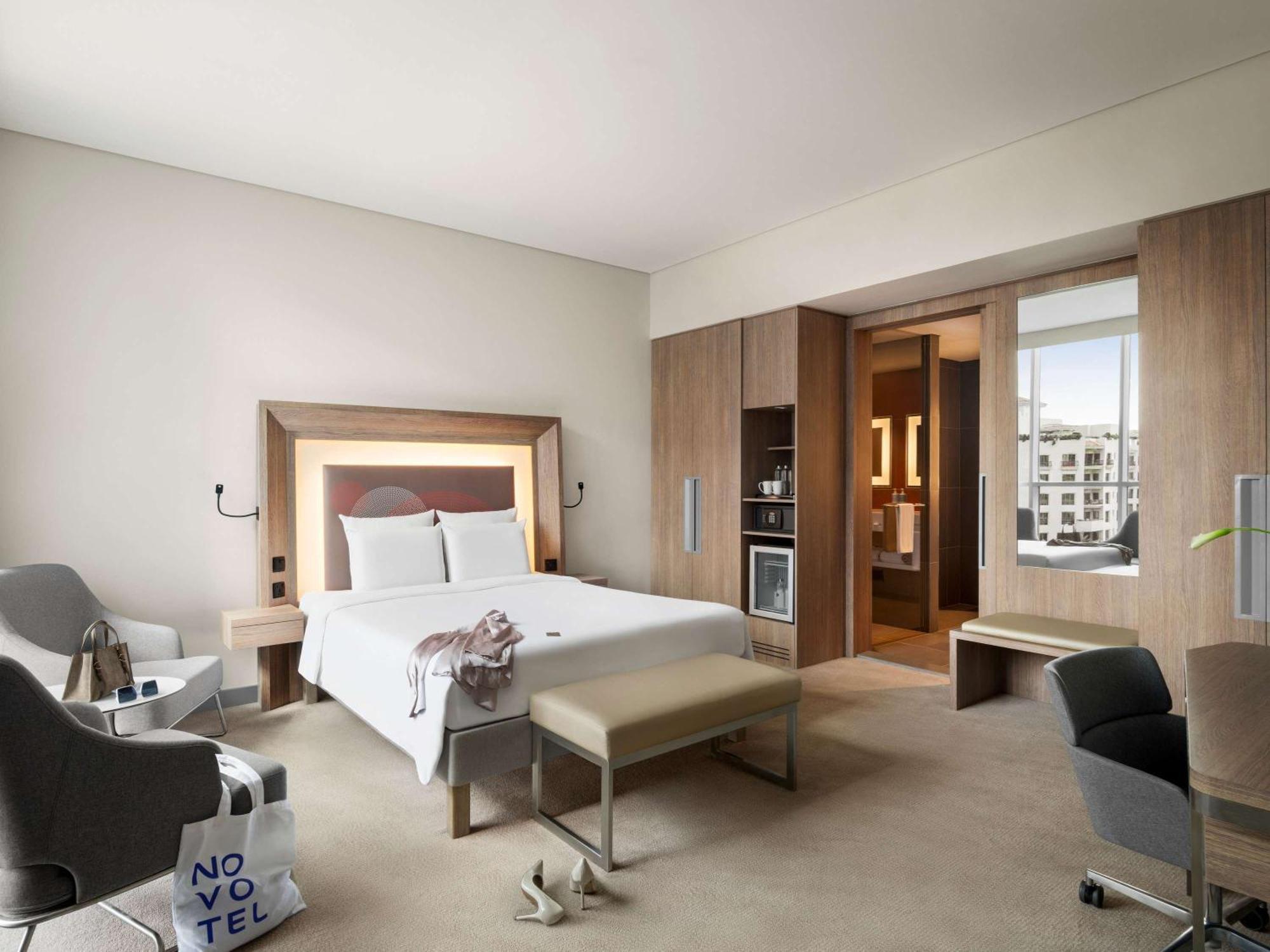 Novotel Bur Dubai - Healthcare City Exteriér fotografie